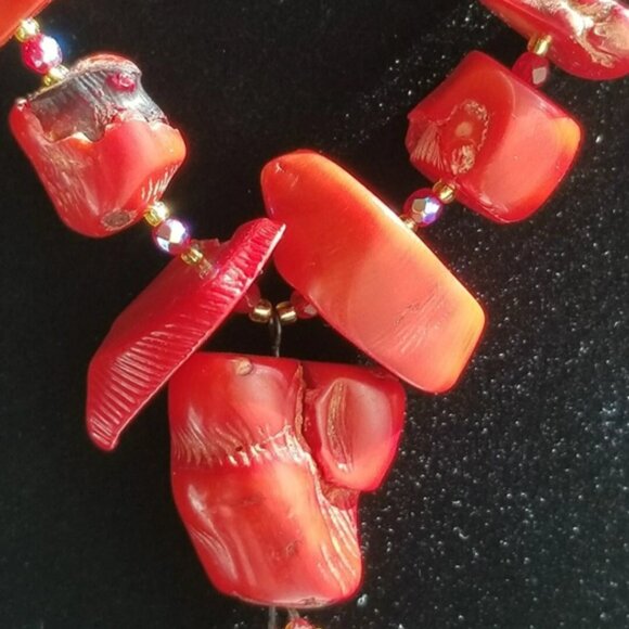 Elegant Red Coral Necklace - Picture 6 of 6